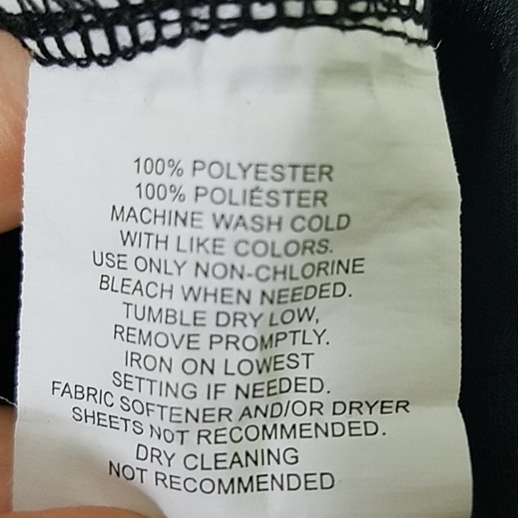 Izod black polo shirt 2 button short sleeve collar - Picture 6 of 6